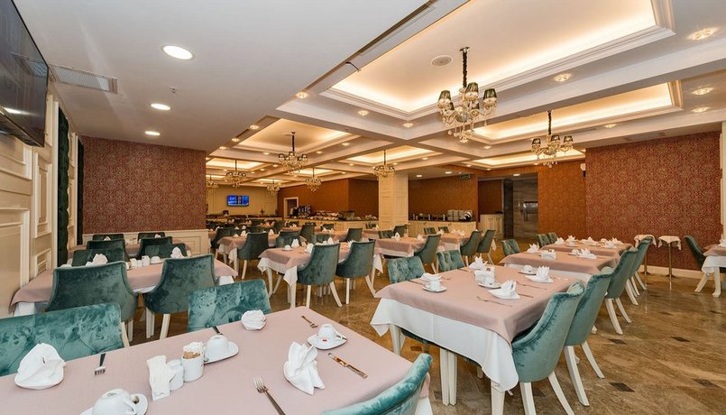 Imagen del bar/restaurante del Hotel Marnas Hotels. Foto 2