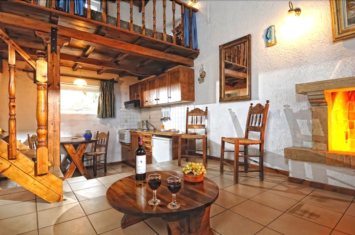 Imagen de la habitación del Hotel Marni Village. Foto 12