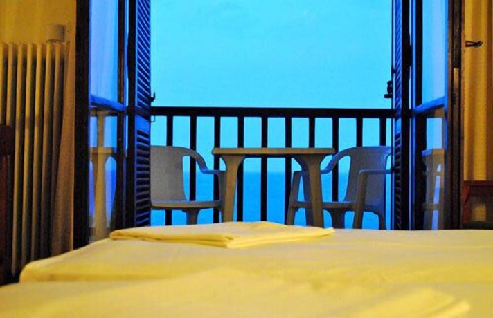 Imagen de la habitación del Hotel Maro. Foto 4