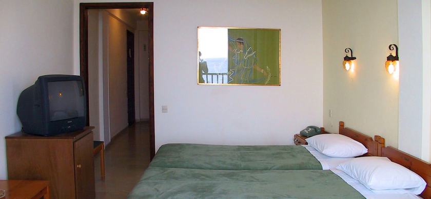 Imagen de la habitación del Hotel Maro. Foto 6