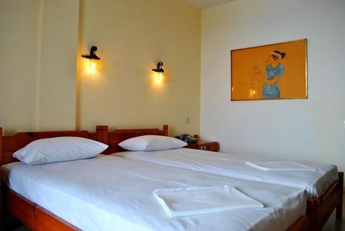 Imagen de la habitación del Hotel Maro. Foto 16