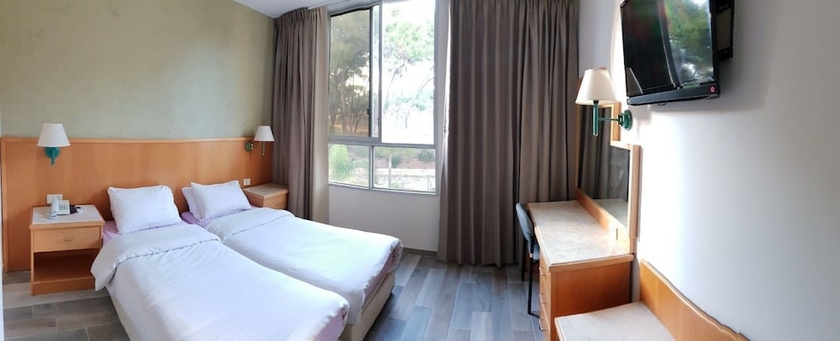 Imagen de la habitación del Hotel Marom. Foto 15