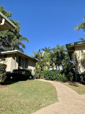 Imagen general del Hotel Maroochy River Bungalows. Foto 10