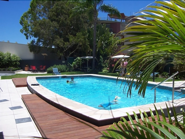 Imagen de la piscina del Hotel Maroochy Sands. Foto 19
