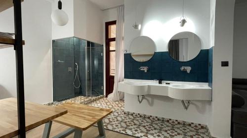 Imagen general del Hotel Maroon Bottle Boutique Suites. Foto 1