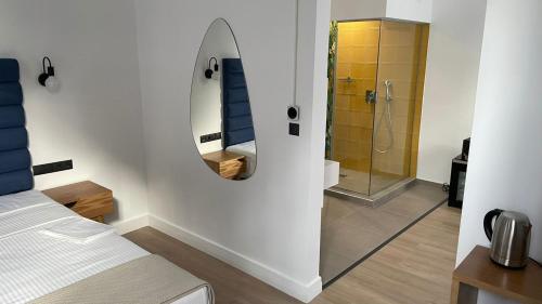 Imagen general del Hotel Maroon Bottle Boutique Suites. Foto 2