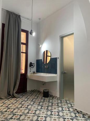 Imagen general del Hotel Maroon Bottle Boutique Suites. Foto 10