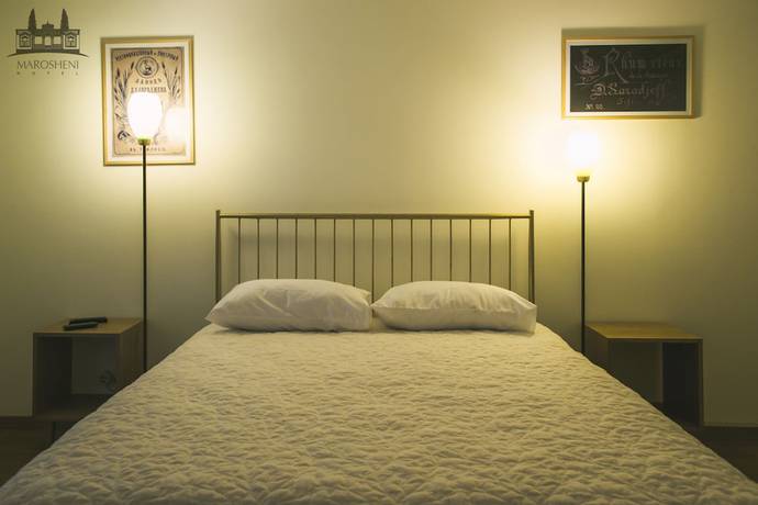 Imagen de la habitación del Hotel Marosheni. Foto 11