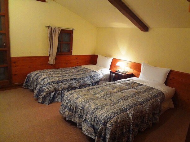 Imagen de la habitación del Hotel Maroudo. Foto 26