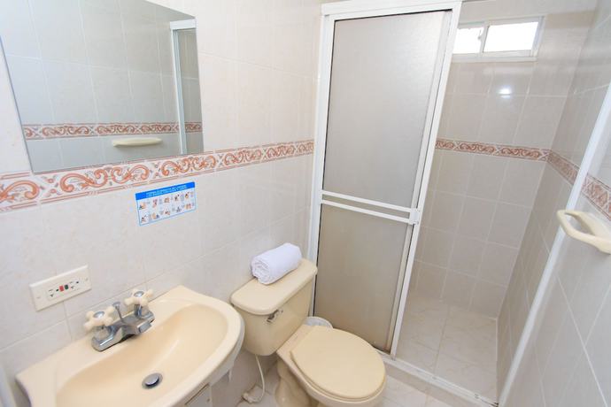 Imagen de la habitación del Hotel Marovi. Foto 13