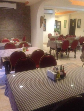 Imagen del bar/restaurante del Hotel Marparaiso. Foto 4