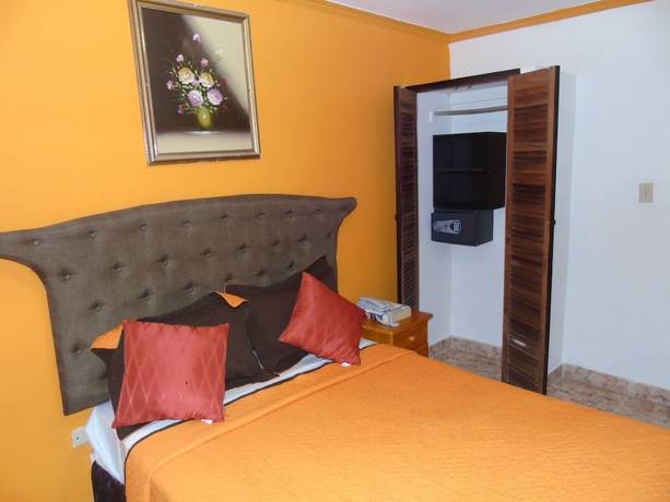 Imagen de la habitación del Hotel Marparaiso. Foto 9