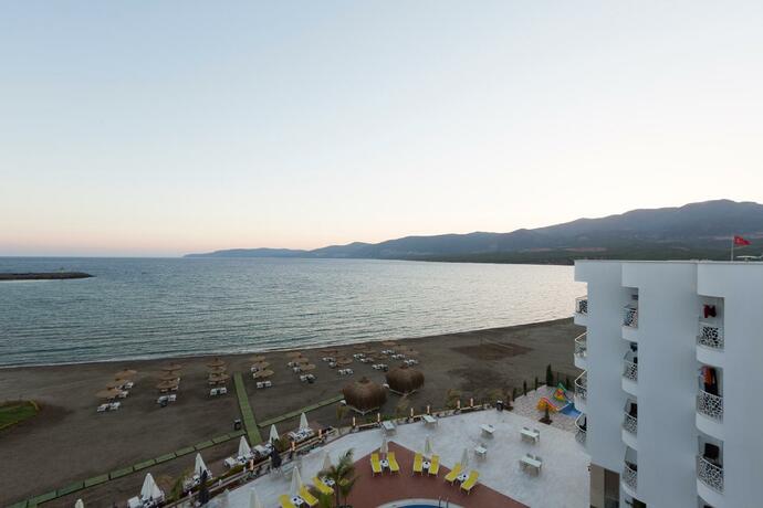 Imagen general del Hotel Marpessa Blue Beach Resort & SPA. Foto 6