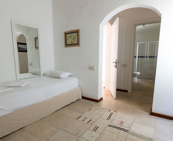 Imagen de la habitación del Hotel Marphe Suite and Villas. Foto 5