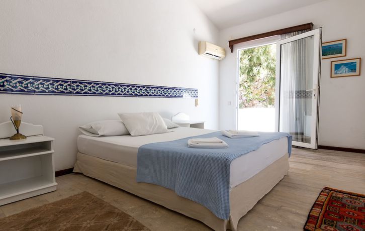 Imagen de la habitación del Hotel Marphe Suite and Villas. Foto 14