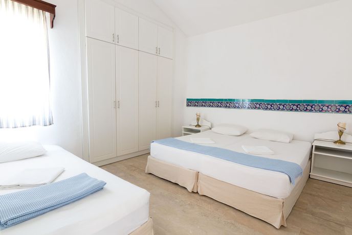 Imagen de la habitación del Hotel Marphe Suite and Villas. Foto 17