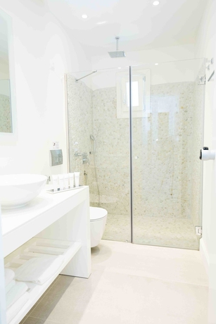 Imagen de la habitación del Hotel Marpunta Resort. Foto 6