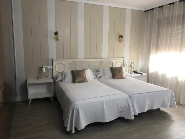 Imagen general del Hotel Marqués De Santillana. Foto 1