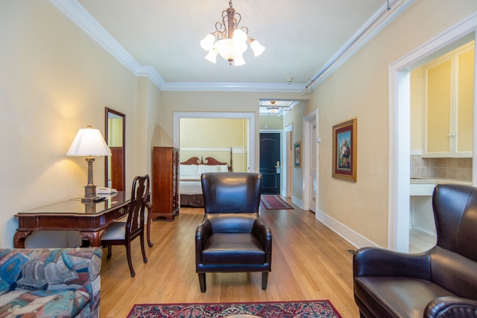 Imagen de la habitación del Hotel Marqueen. Foto 13