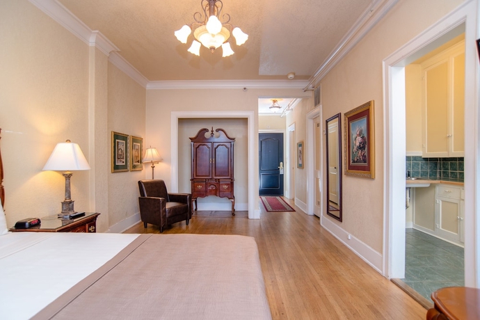 Imagen de la habitación del Hotel Marqueen. Foto 14