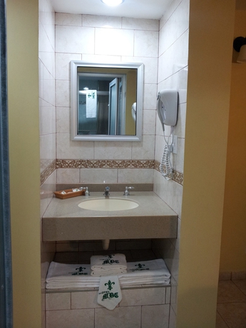 Imagen de la habitación del Hotel Marques De Cima. Foto 3