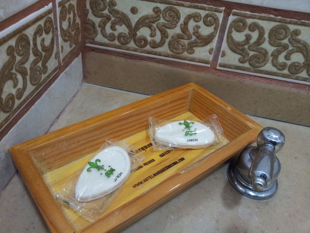 Imagen de la habitación del Hotel Marques De Cima. Foto 8