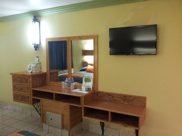 Imagen de la habitación del Hotel Marques De Cima. Foto 11