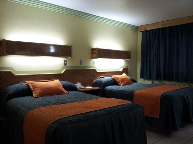 Imagen de la habitación del Hotel Marques De Cima. Foto 12