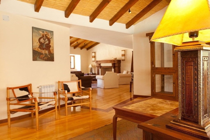 Imagen de los interiores del Hotel Marques De Tojo. Foto 14