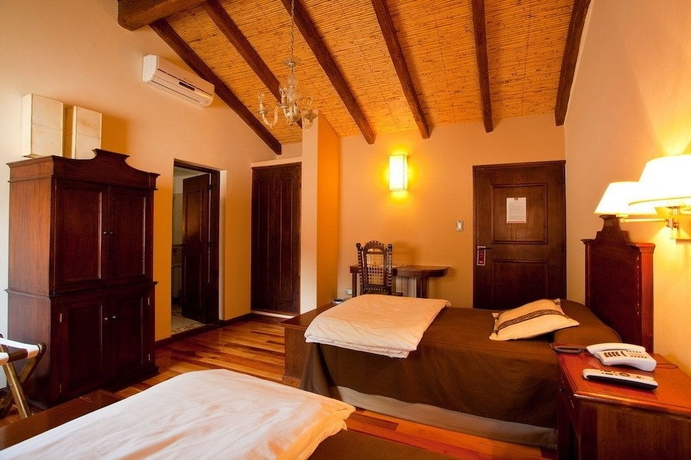 Imagen de la habitación del Hotel Marques De Tojo. Foto 11