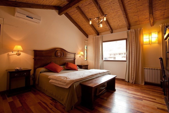 Imagen de la habitación del Hotel Marques De Tojo. Foto 13