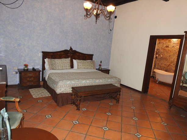 Imagen de la habitación del Hotel Marques Del Angel. Foto 10