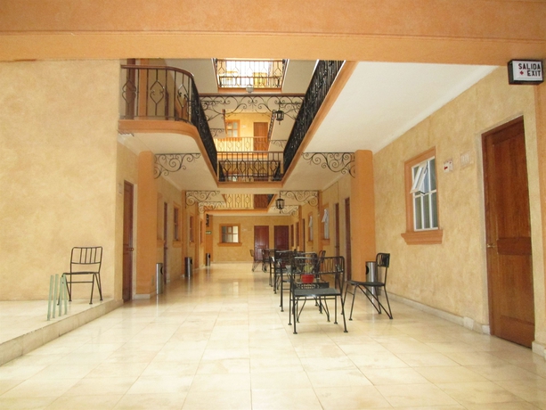 Imagen de los interiores del Hotel Marques Del Valle. Foto 16