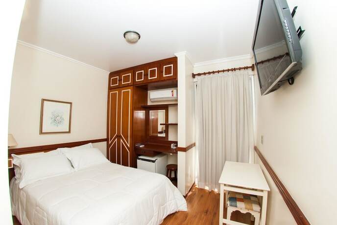 Imagen de la habitación del Hotel Marques. Foto 12