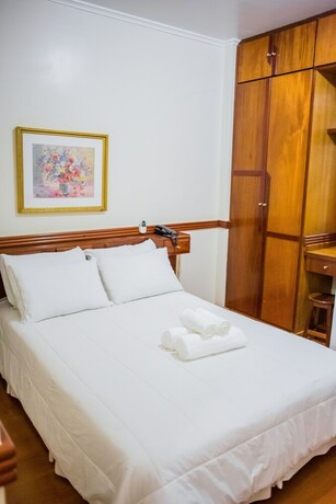 Imagen de la habitación del Hotel Marques. Foto 20