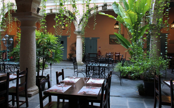 Imagen del bar/restaurante del Hotel Marques de Prado Ameno. Foto 2