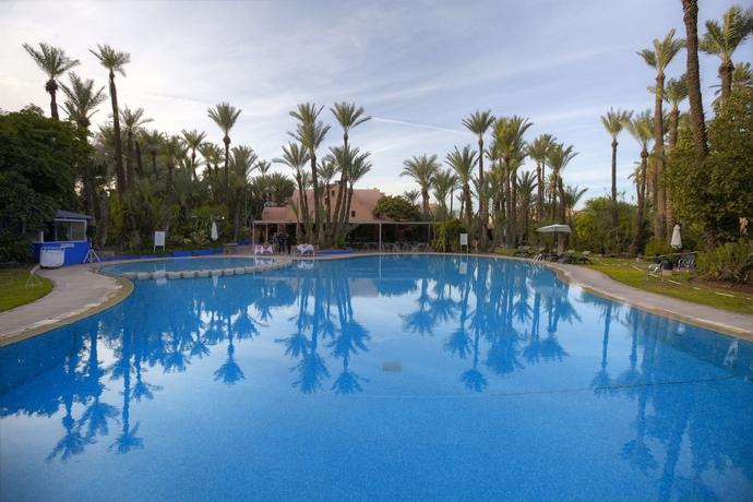 Imagen de la piscina del Hotel Marrakech Le Semiramis. Foto 16