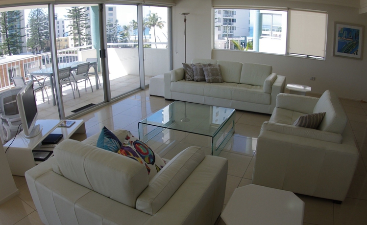 Imagen de los interiores del Hotel Marriner Views. Foto 10