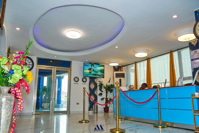 Imagen de los interiores del Hotel Marriot Metropolitan. Foto 21