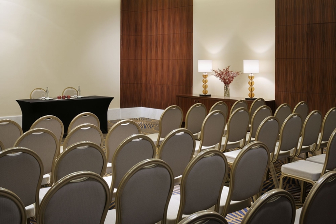 Imagen de los interiores del Hotel Marriott Al Jaddaf, Dubai. Foto 10