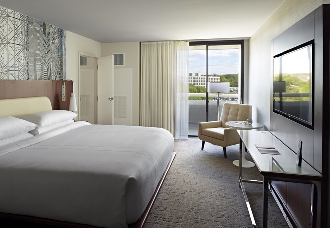 Imagen de la habitación del Hotel Marriott At The University Of Dayton. Foto 7