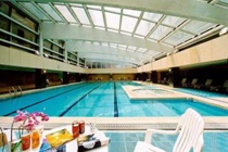 Imagen de la piscina del Hotel Marriott Beijing West. Foto 13