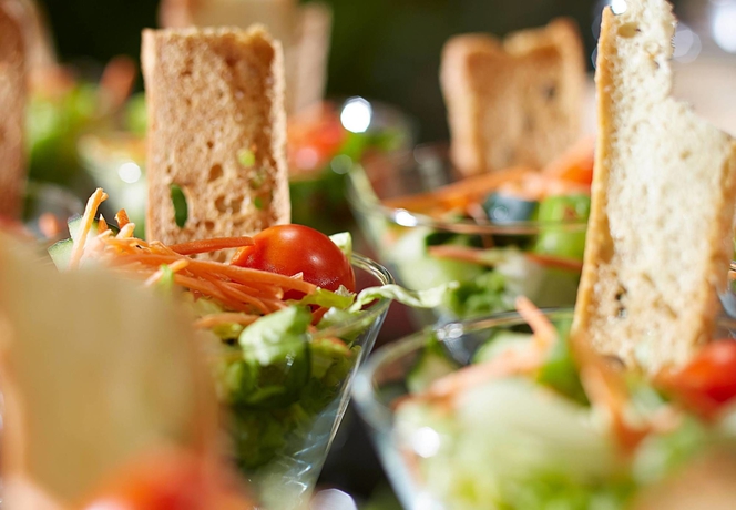 Imagen del bar/restaurante del Hotel Marriott Birmingham. Foto 2