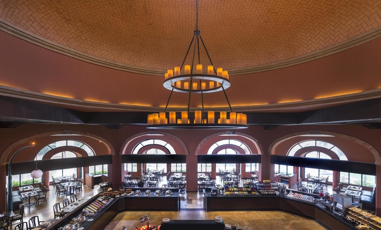 Imagen del bar/restaurante del Hotel Marriott Cancun, An All-inclusive Resort. Foto 3