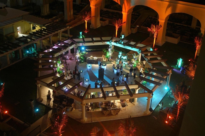 Imagen del bar/restaurante del Hotel Marriott Cancun, An All-inclusive Resort. Foto 4