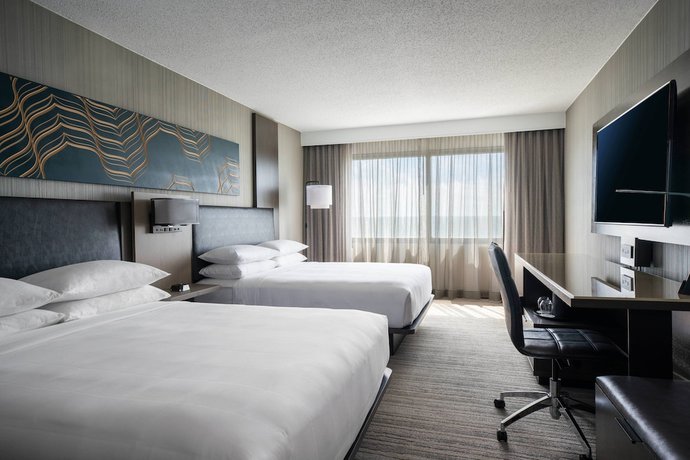 Imagen de la habitación del Hotel Marriott Chicago Schaumburg. Foto 3