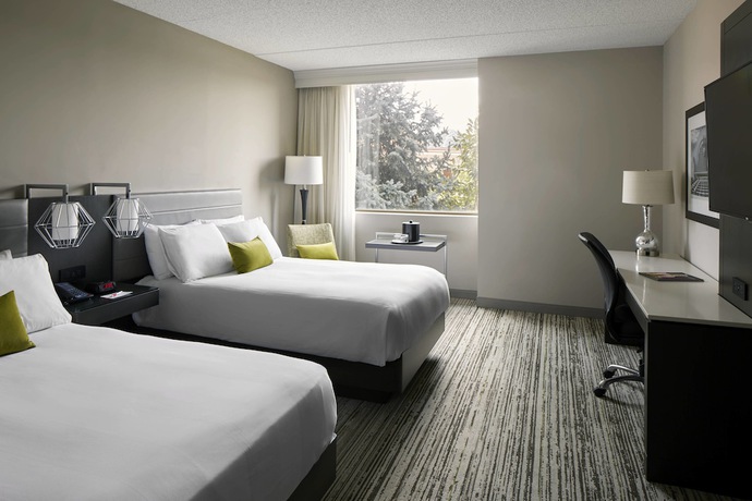 Imagen de la habitación del Hotel Marriott Cincinnati Airport. Foto 4