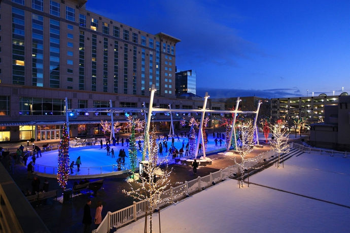 Imagen de los exteriores del Hotel Marriott City Center. Foto 6