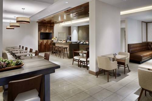 Imagen de la habitación del Hotel Marriott Columbus Northwest. Foto 11