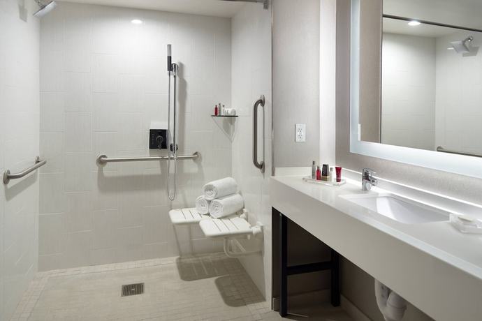 Imagen de la habitación del Hotel Marriott Columbus OSU. Foto 17